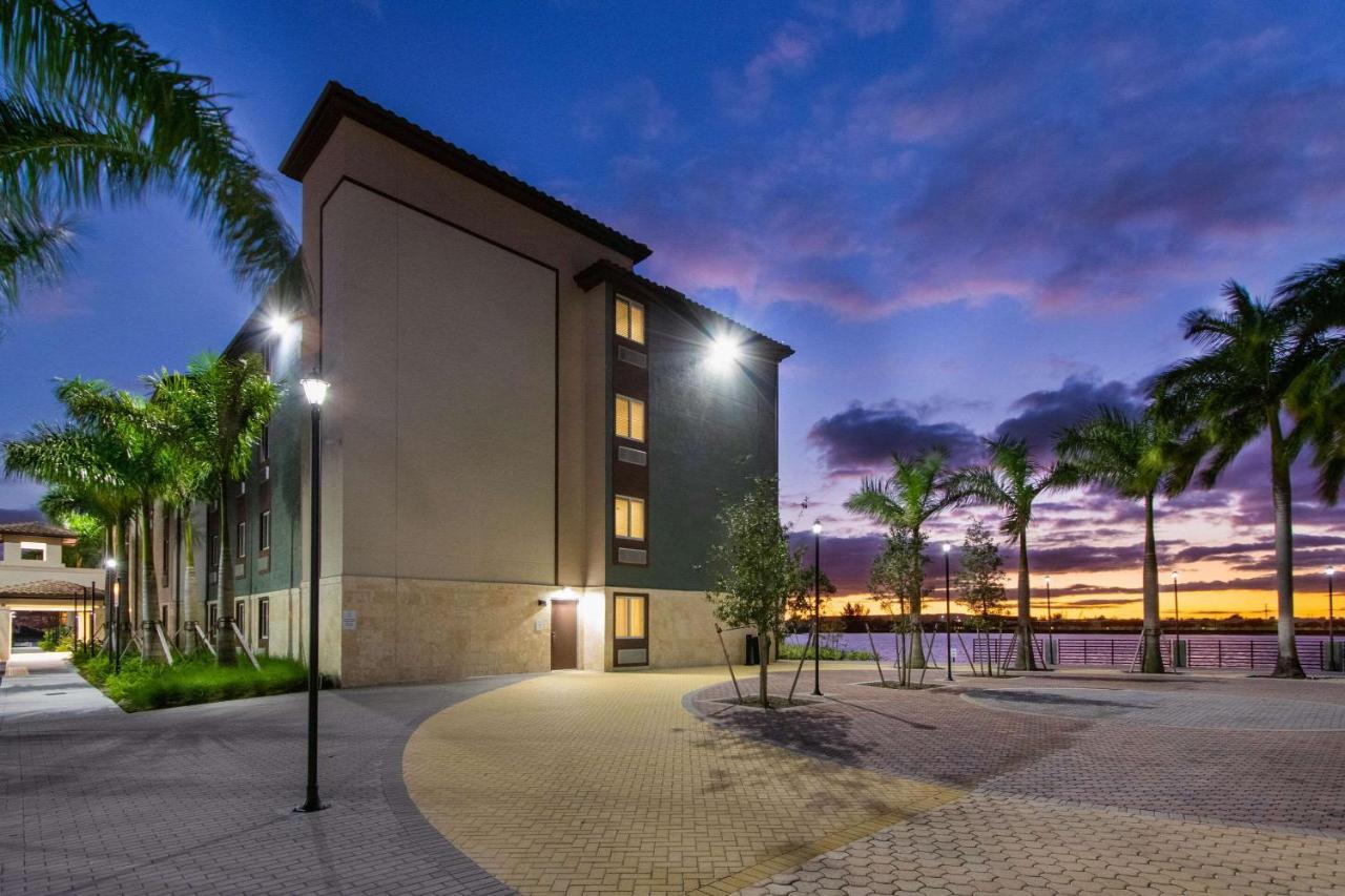 Woodspring Suites Miramar Extérieur photo