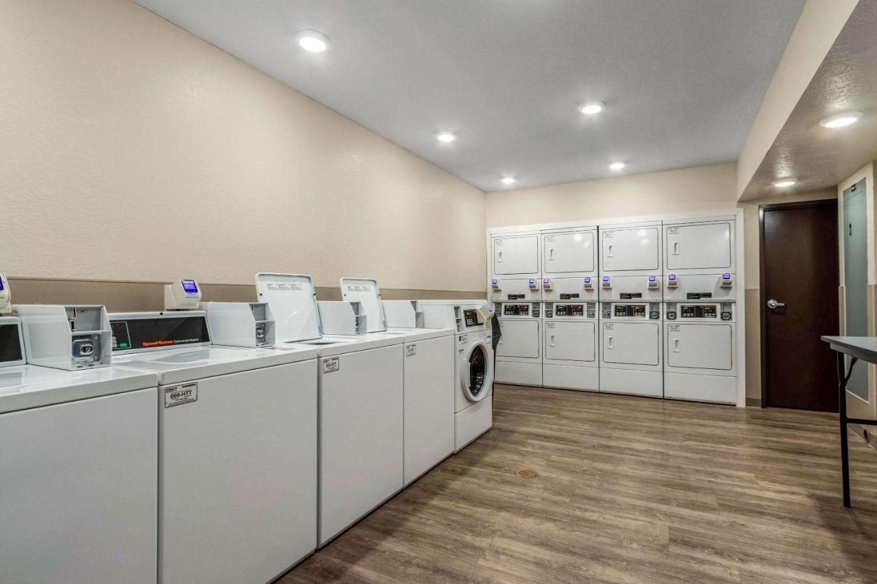 Woodspring Suites Miramar Extérieur photo